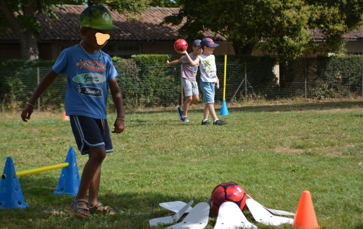 Animation Foot Golf à domicile en Occitanie pour un événement familial