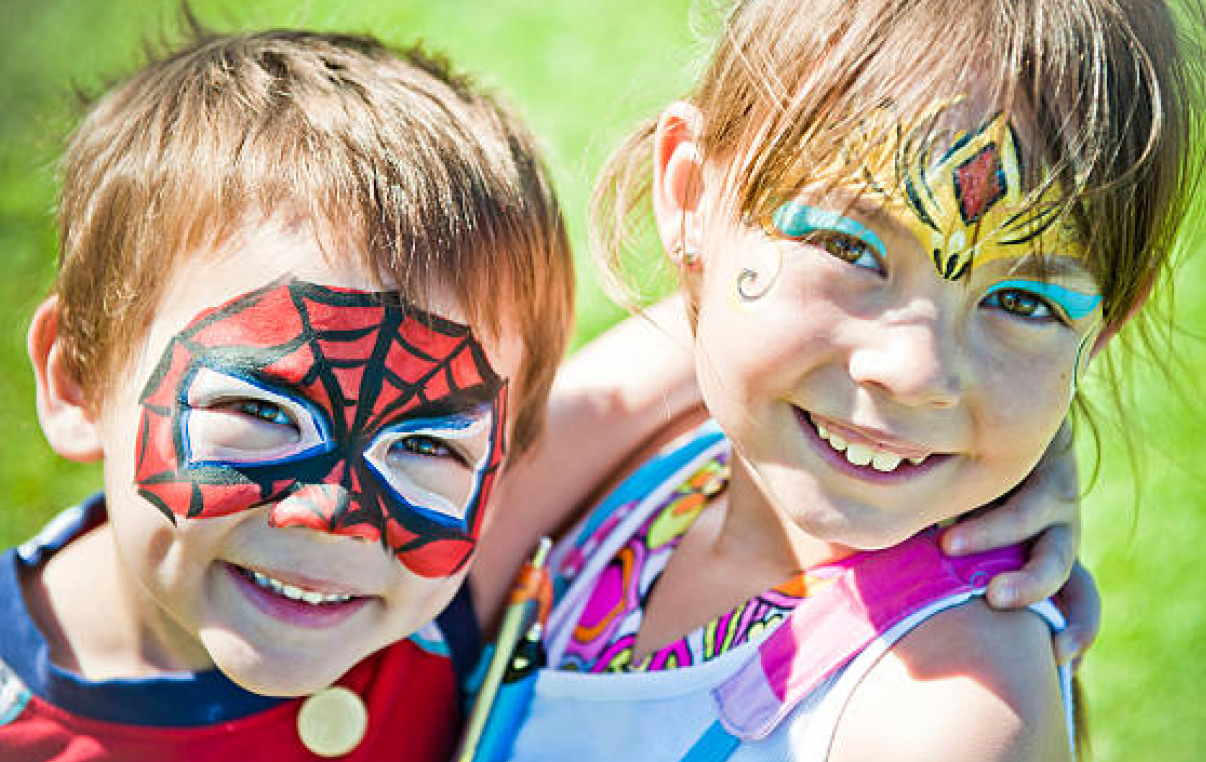 Animatrice maquilleuse professionnelle pour événement enfants
