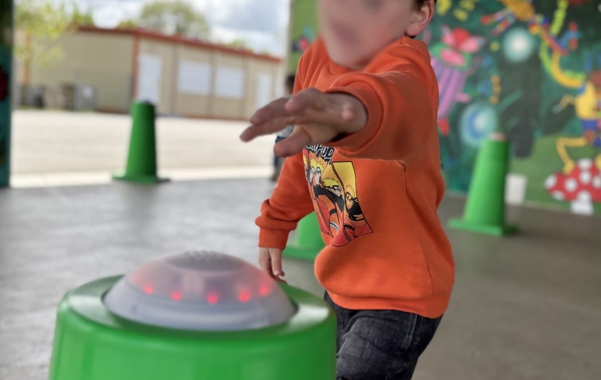 Jeu déquipe Buzzer Time animé en Occitanie pour team building ou kermesse